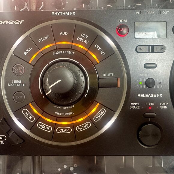 Pioneer DJ RMX-500 - DJ Remix Station Effect Processor - Picture 4 of 13